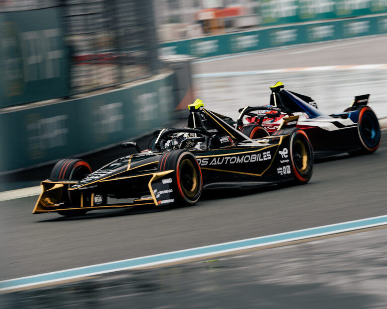 Electric Formula E race action during the 2026 Miami E-Prix